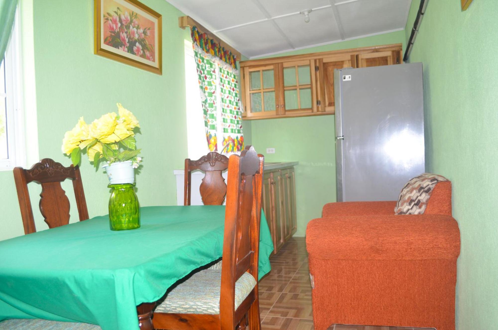 Little Shaw Park Guest House Ocho Rios Eksteriør billede
