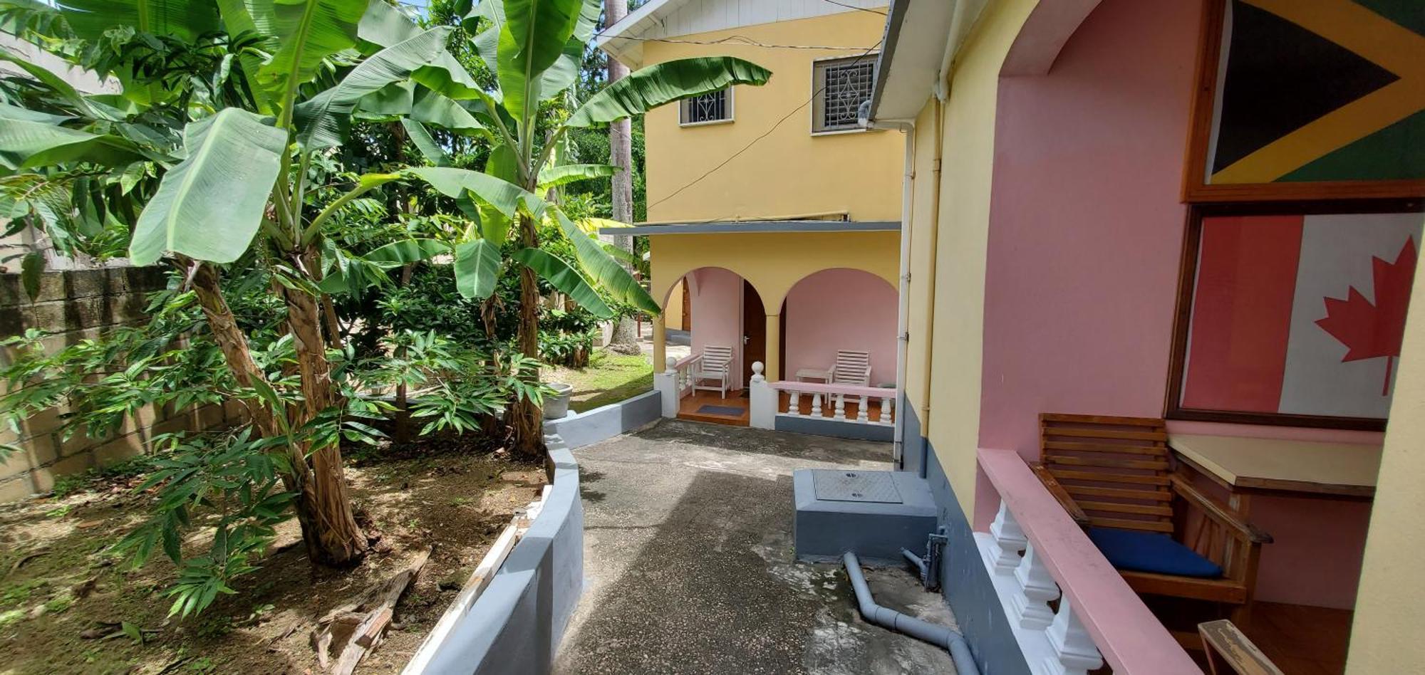 Little Shaw Park Guest House Ocho Rios Eksteriør billede