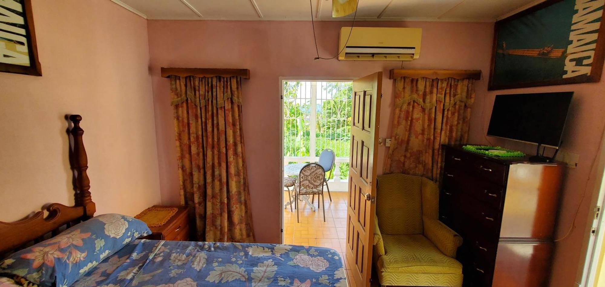 Little Shaw Park Guest House Ocho Rios Eksteriør billede