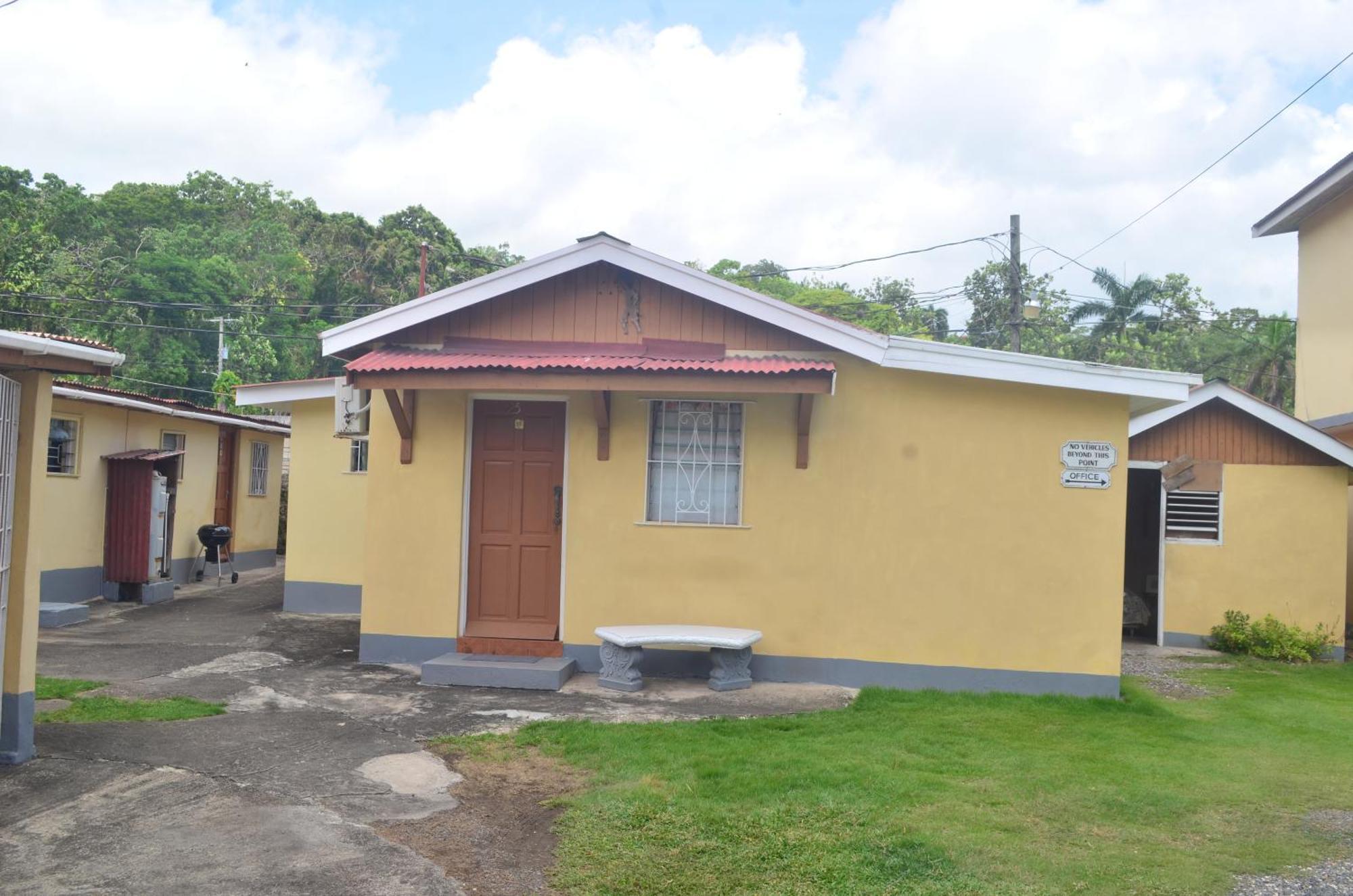 Little Shaw Park Guest House Ocho Rios Eksteriør billede