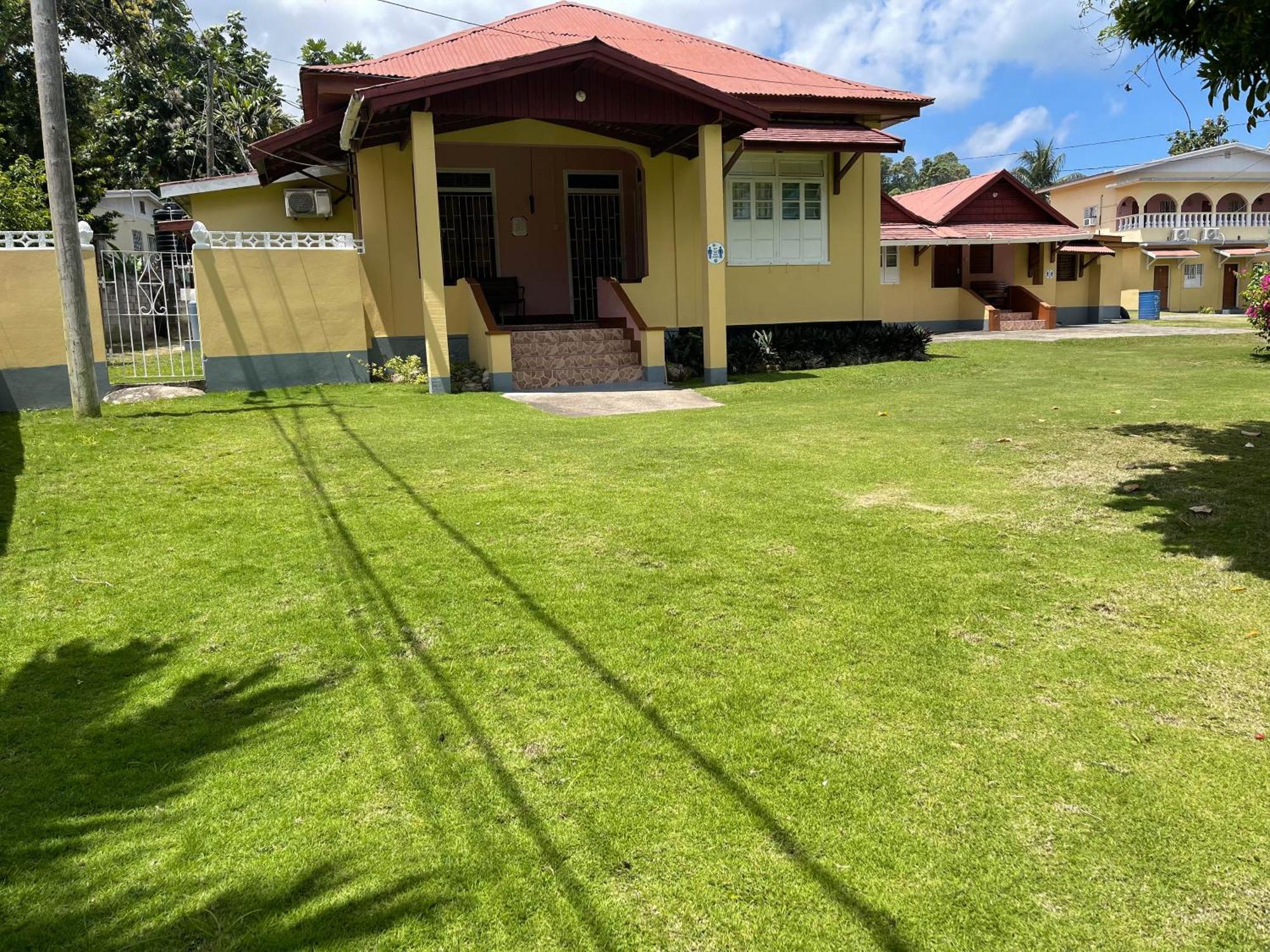 Little Shaw Park Guest House Ocho Rios Eksteriør billede