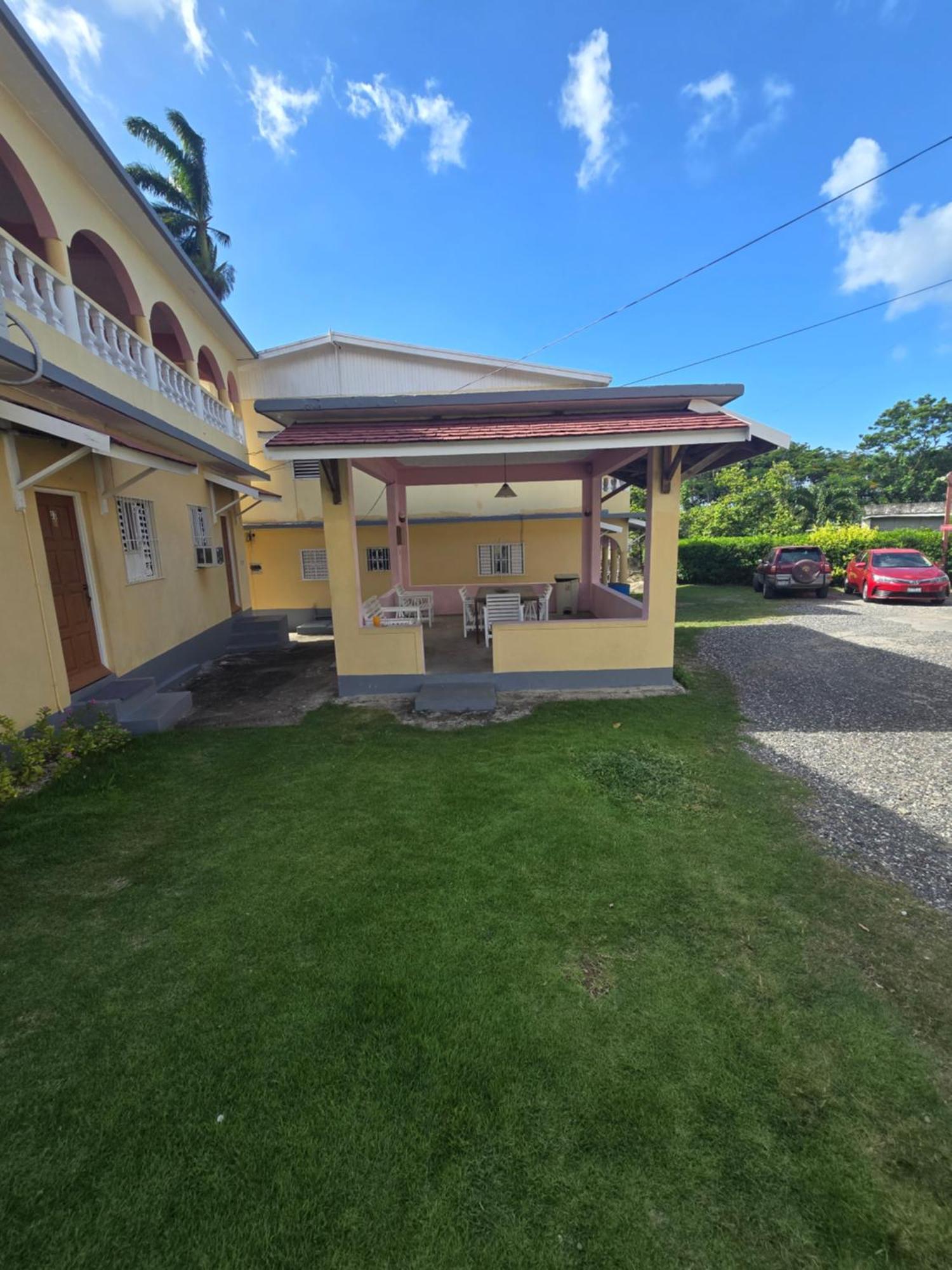 Little Shaw Park Guest House Ocho Rios Eksteriør billede
