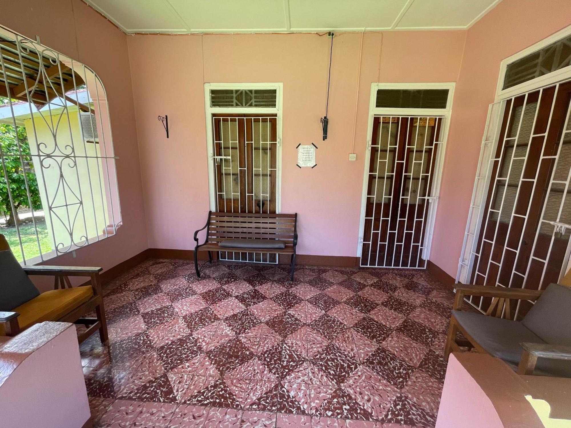 Little Shaw Park Guest House Ocho Rios Eksteriør billede